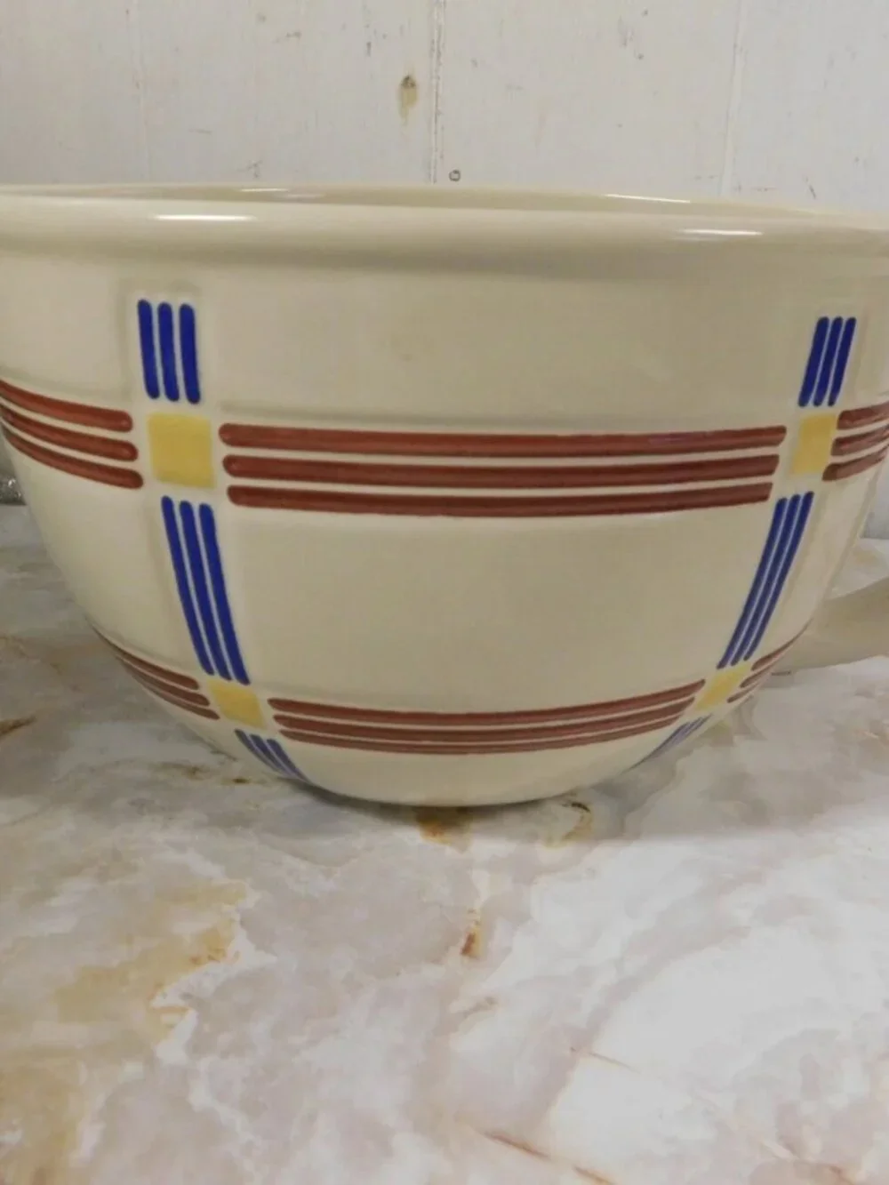 *** Longaberger Classic Bold Plaid Batter Bowl 2 Quart ***